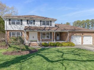 526 Elizabeth Lake Dr, Hampton, VA