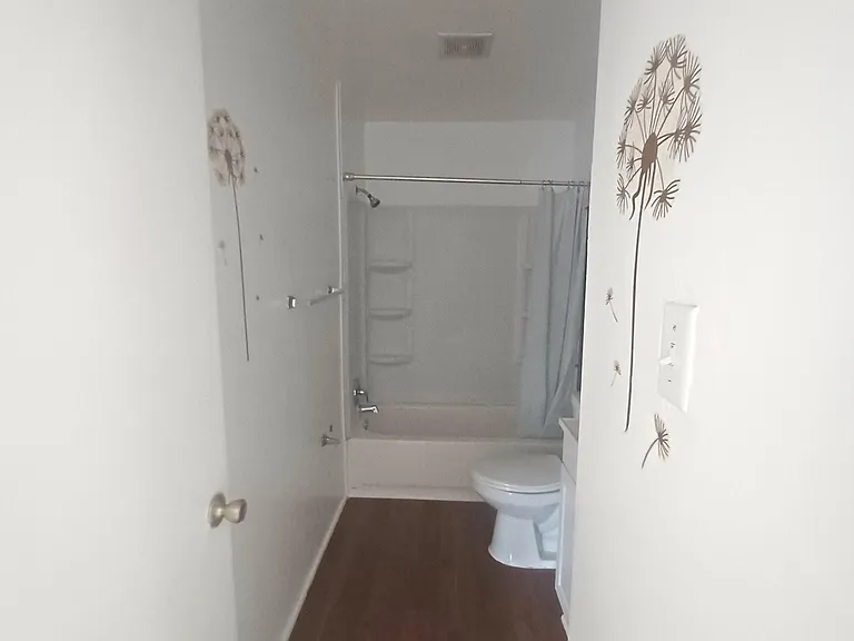 33 S Lincoln Ave — Photo 12