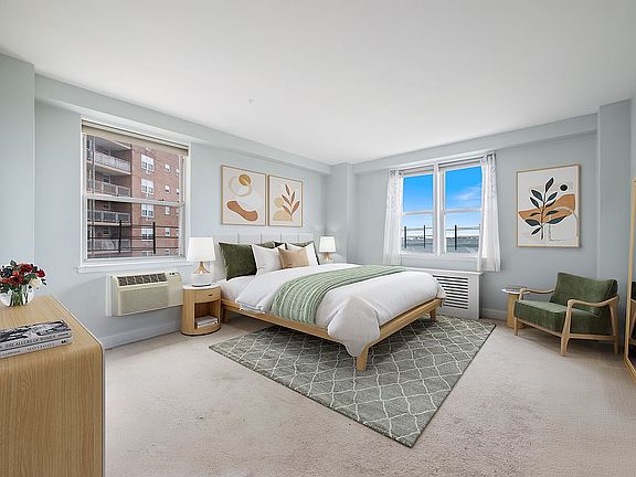 4th image of 5900 Arlington Ave APT 15G