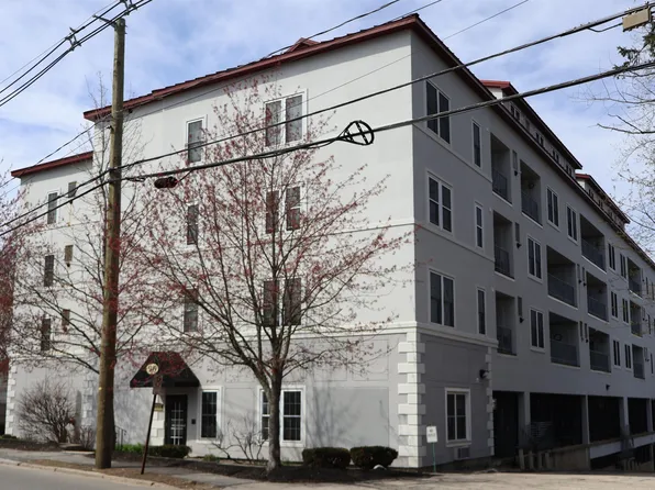 96 River Road #303, Manchester, NH 03104