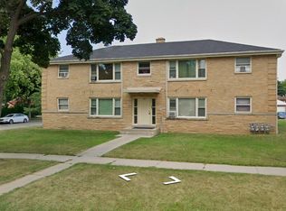 4490 N 84th St #4, Milwaukee, WI 53225