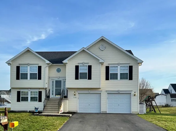 1155 Briarbend Way, Greencastle, PA 17225