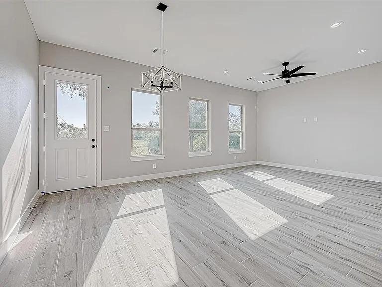 3639 Needville Ave — Photo 35