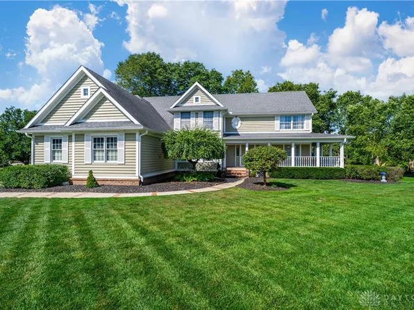 1 Berwick Ct, Miamisburg, OH 45342