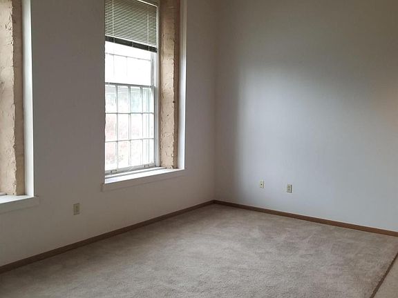 4th image of 1220 51st Ave APT 208
