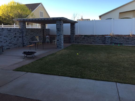 Concrete gazebo has lights