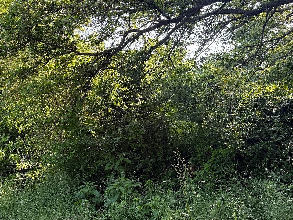 2nd image of 10946 Clover Ln