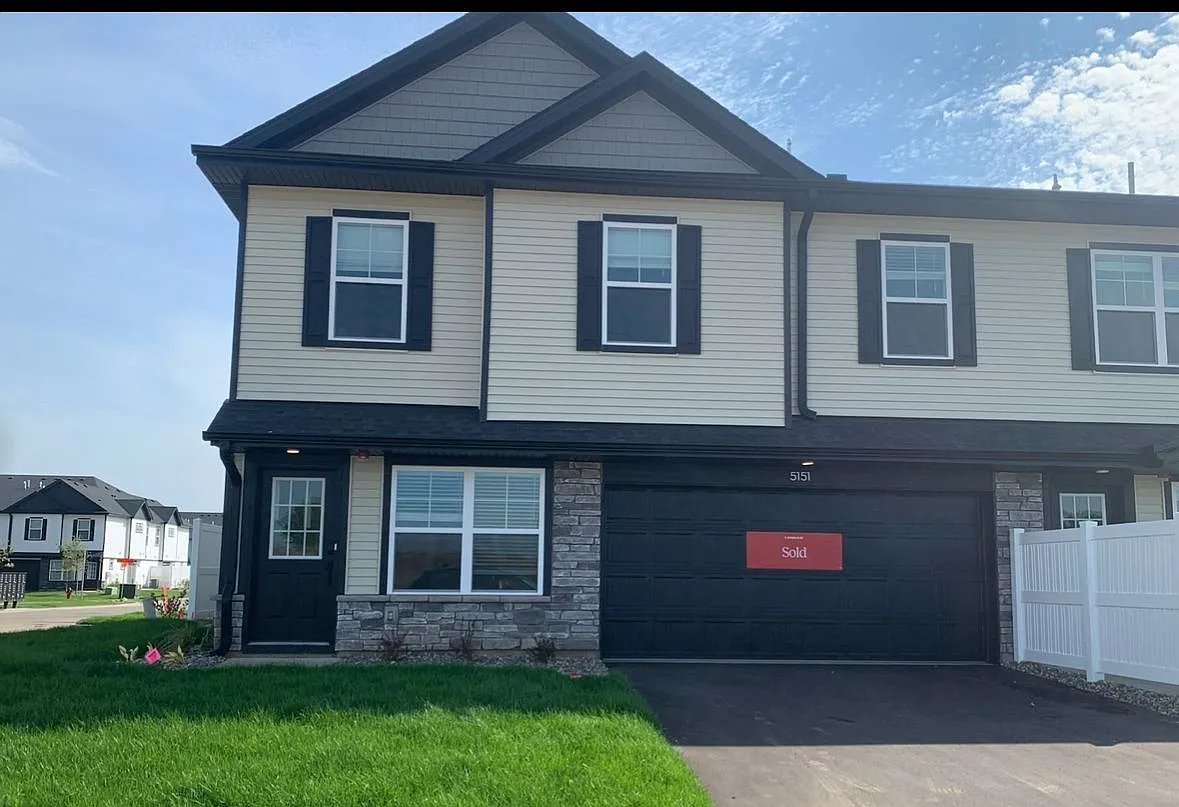 5151 Long Pointe Pass — Photo 2