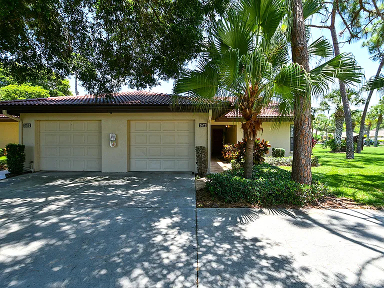 3672 Yellow Pine Ct — Photo 41
