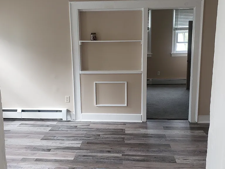 17-19 Mahl Ave #3 — Photo 34