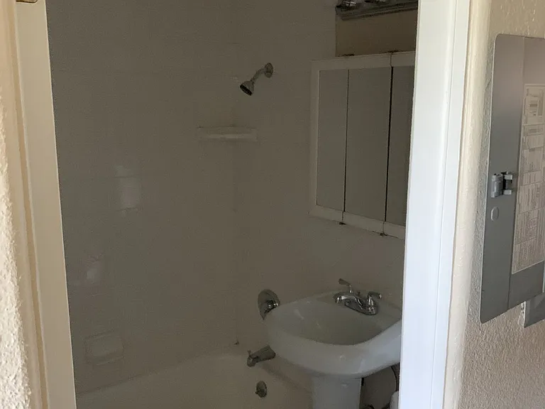 1 bed, 1.0 bath, 620 sqft, $1,400 — Photo 6