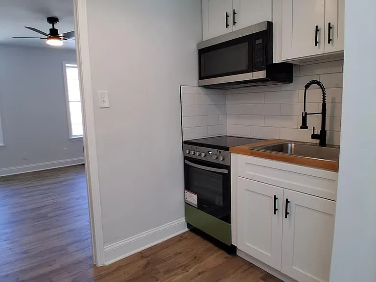 227 W Mulberry St #1 — Photo 17