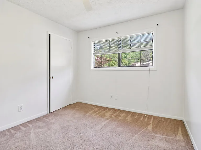 2344 Chestnut Log Pl — Photo 17