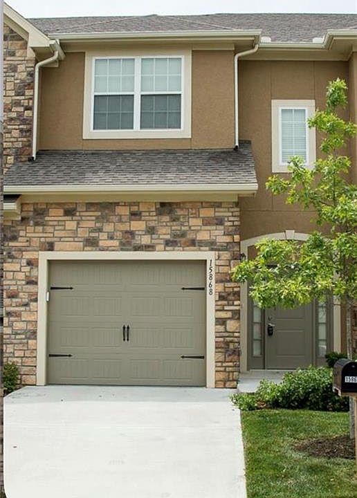 1st image of 15868 Shawnee Dr