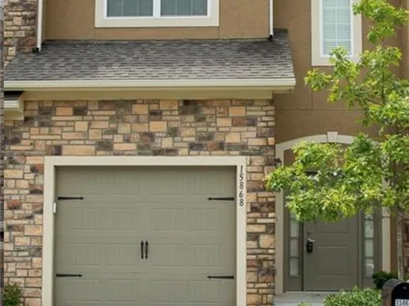 15868 Shawnee Dr, Overland Park, KS 66223