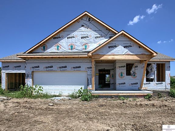 2nd image of 18506 Olive Cir