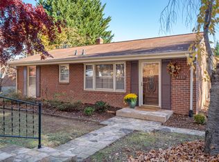 4121 Arlington Hills Dr, Roanoke, VA 24018
