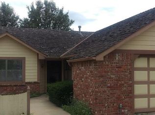 3709 Pinnacle Ct, Lawrence, KS 66049