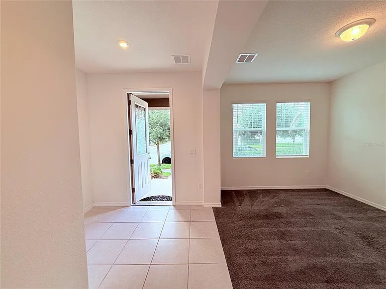 16527 Prairie School Dr — Photo 2