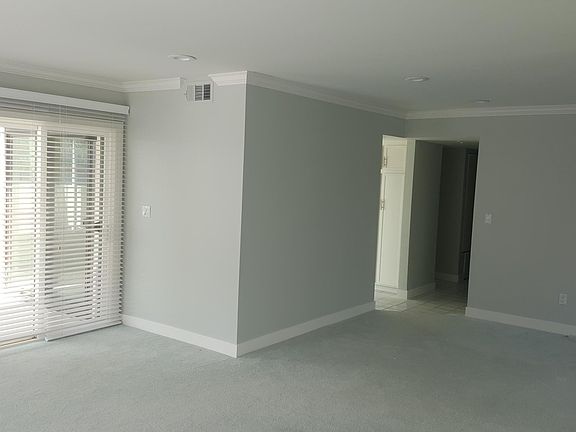 Living Rm