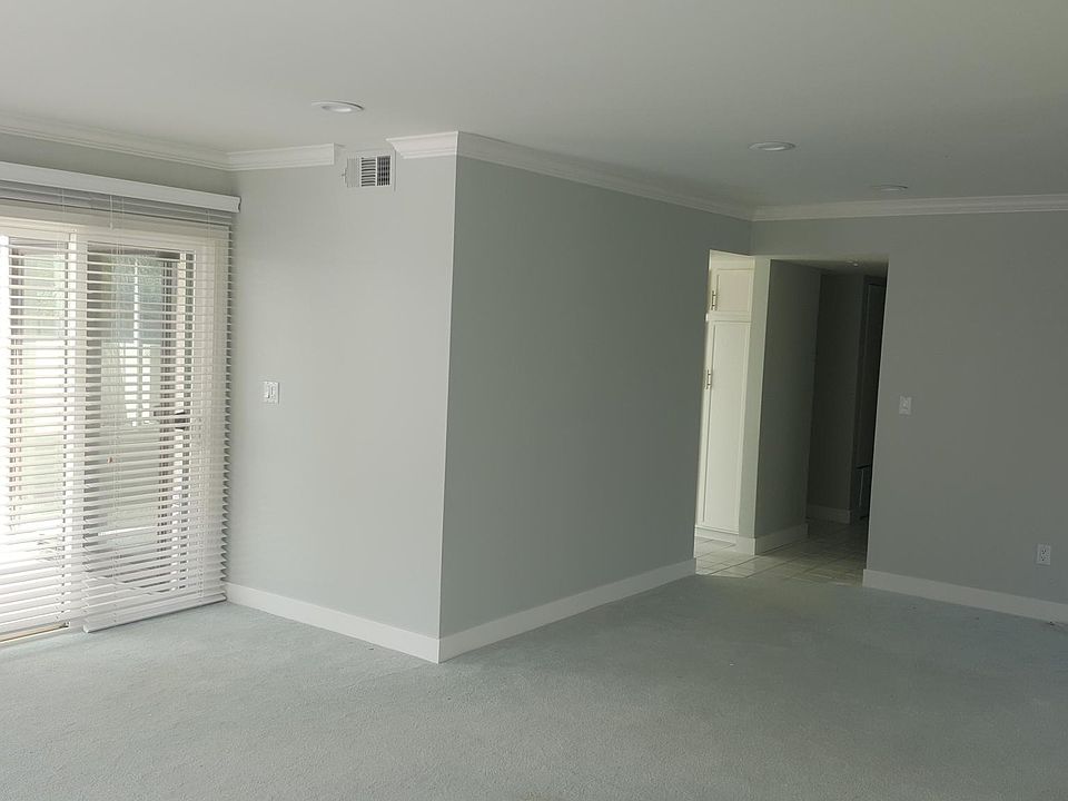 Living Rm