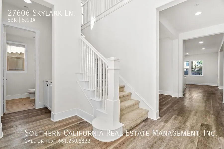 Five Bedroom Home with Downstairs Bedroom in Five Knolls — Photo 3