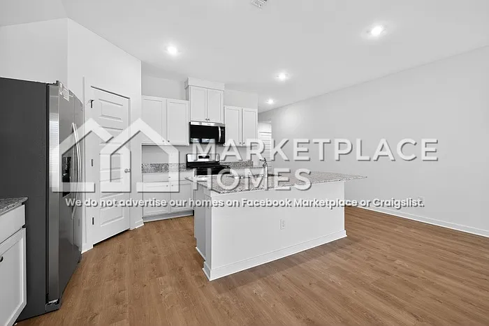 3050 Rosalee Ln — Photo 6