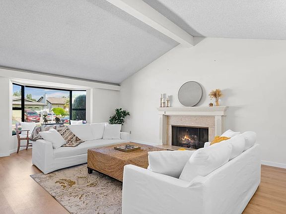 3rd image of 6427 Golfcrest Dr