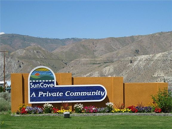 3rd image of 100 E Entiat Dr