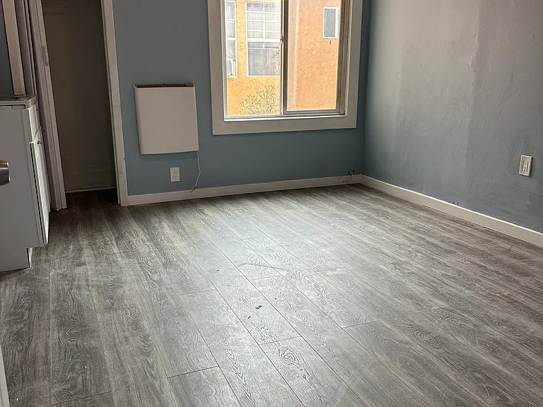 1401 S Palos Verdes St #6 — Photo 4