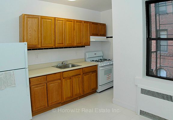 2nd image of 3351 84th St #6G