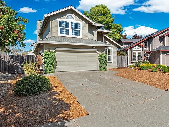 2nd image of 843 Breeze Way
