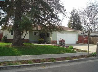 283 E Berkeley Ave, Tulare, CA 93274