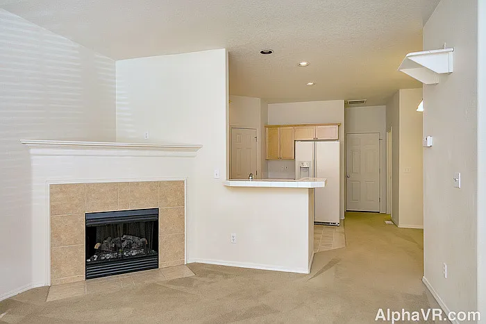 Charming 3 Bedroom | 2.5 Bathroom Townhome | Arbor Station Community | HOA Clubhouse | Pool | Hig... — Photo 3