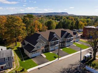 77 Beecher St, Southington, CT 06489