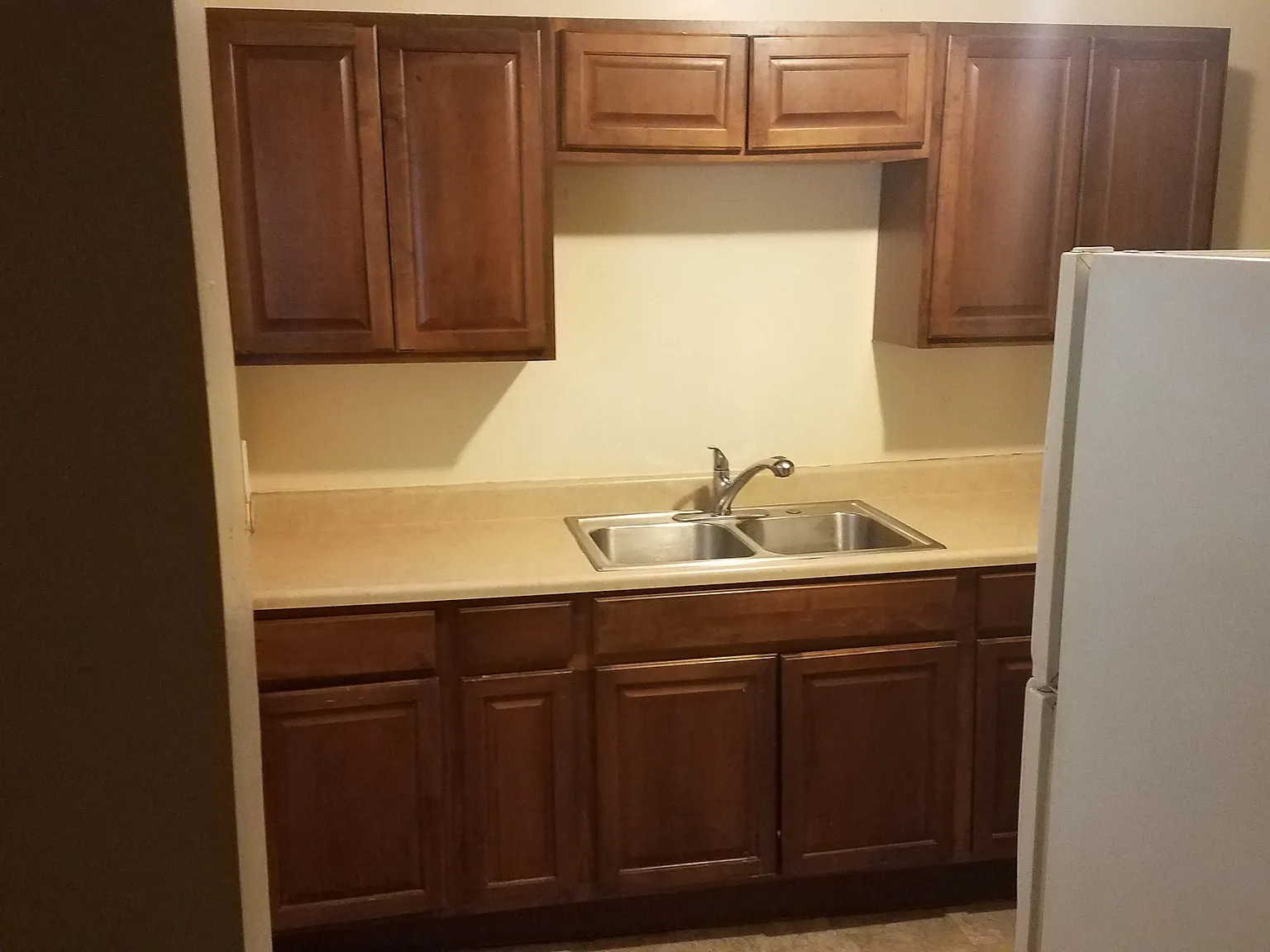 2 bed, 1100 sqft, $1,250 — Photo 4