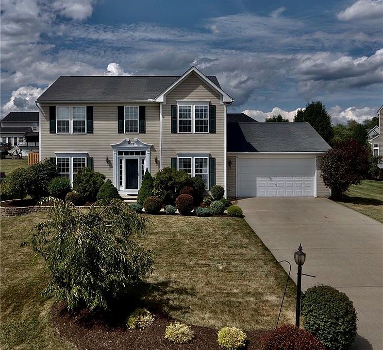 1st image of 2745 Pinegate Dr