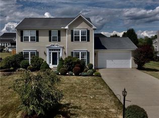 2745 Pinegate Dr, Barberton, OH 44203
