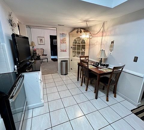 4th image of 177 Denrose Dr APT 1
