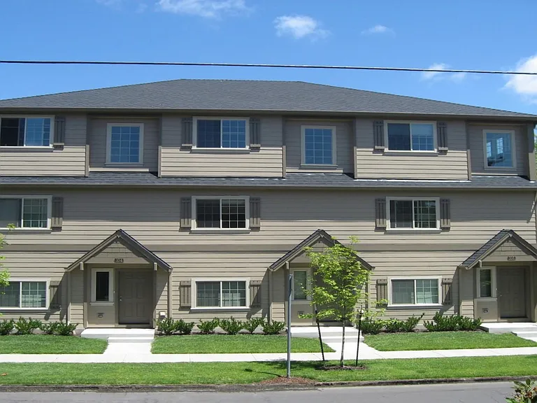 1845 NW Polk Ave — Photo 7