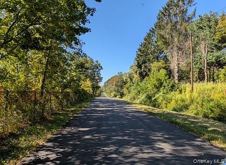 2nd image of 321 Guinea Road Avenue