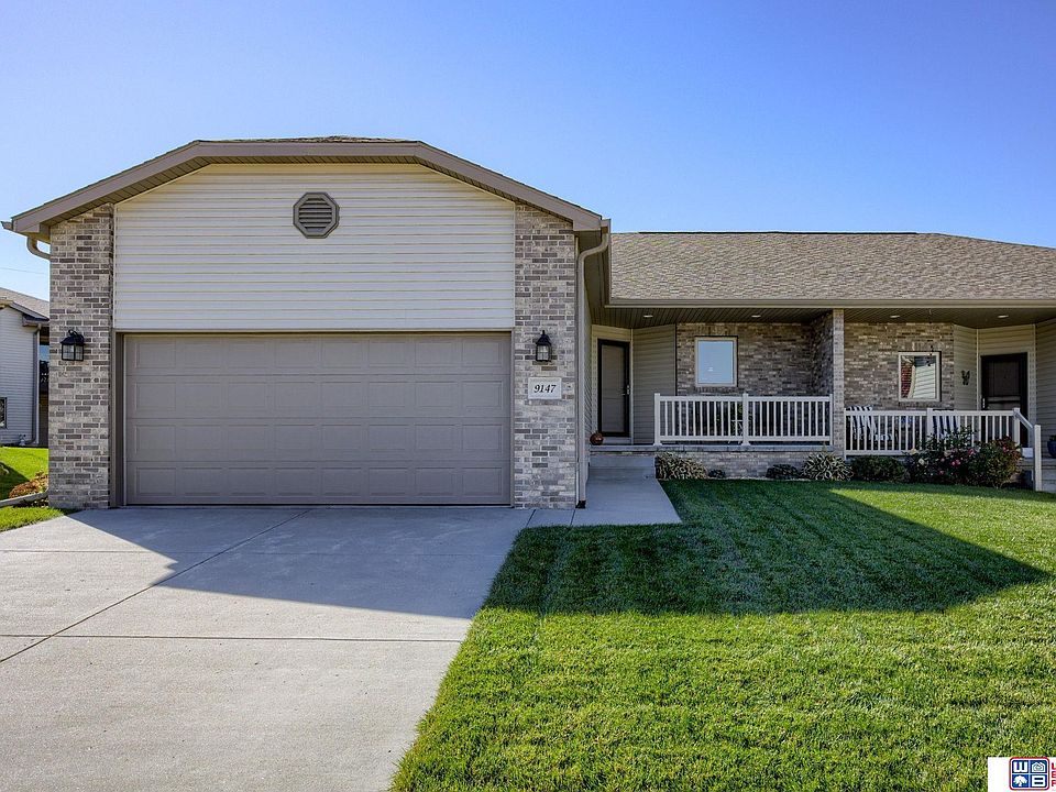 1st image of 9147 Round Hill Dr