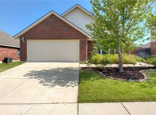 2813 Arabian Ave, Denton, TX 76210