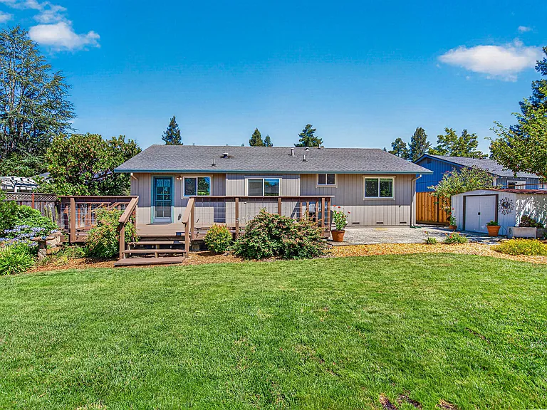 2020 Rivera Dr — Photo 28