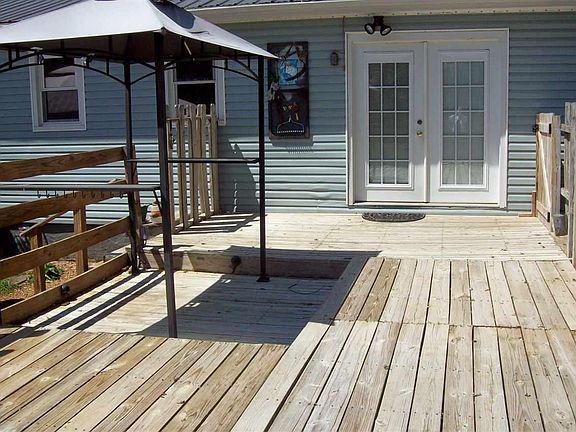 4th image of 132 Waldrop Dr
