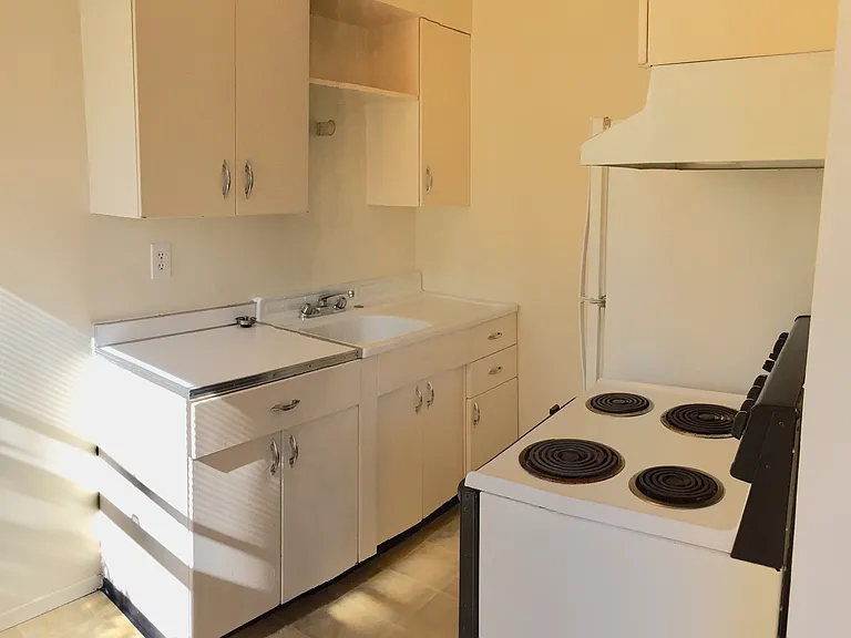 Greenlake South Shore — Photo 12