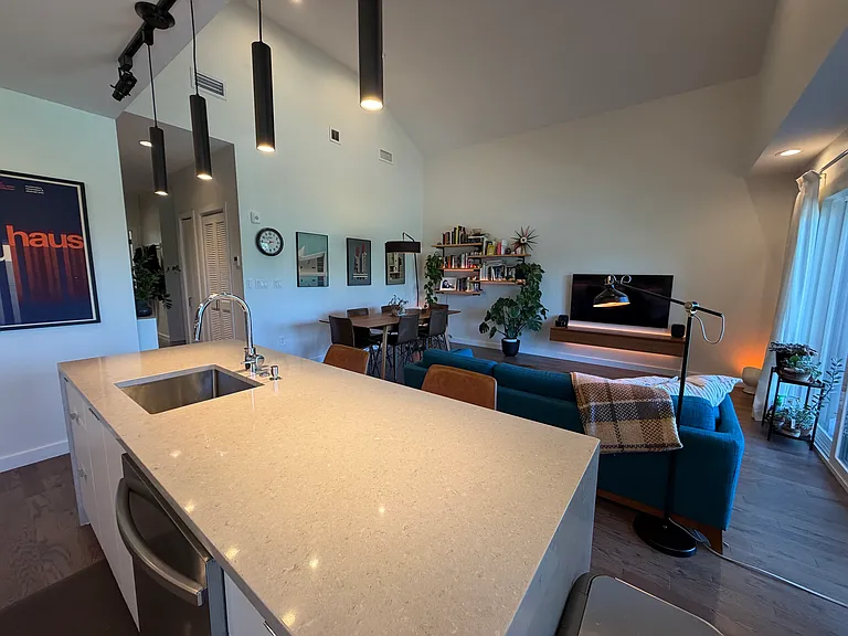 131 Hyde Park Ave #B — Photo 6