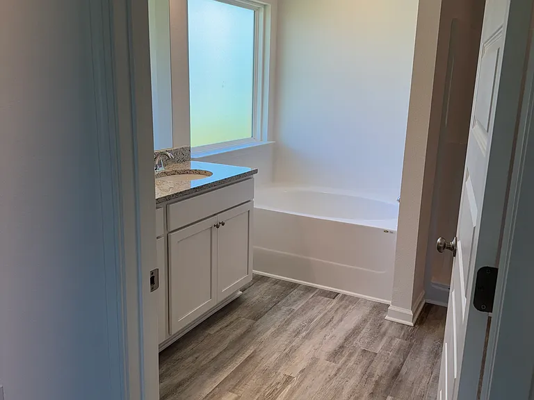 58 Sawbrier St — Photo 7