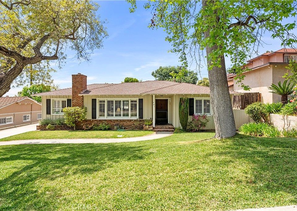 1st image of 461 Crestvale Dr