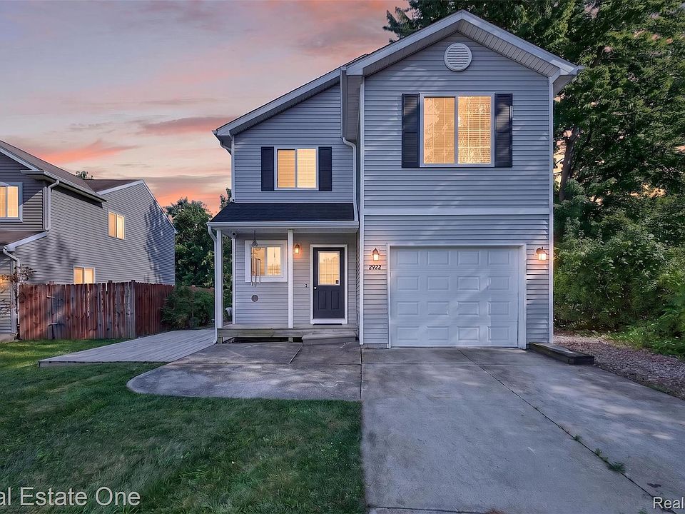 1st image of 8923 Ash Dr